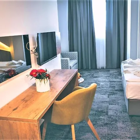 Hotel Orange 4*